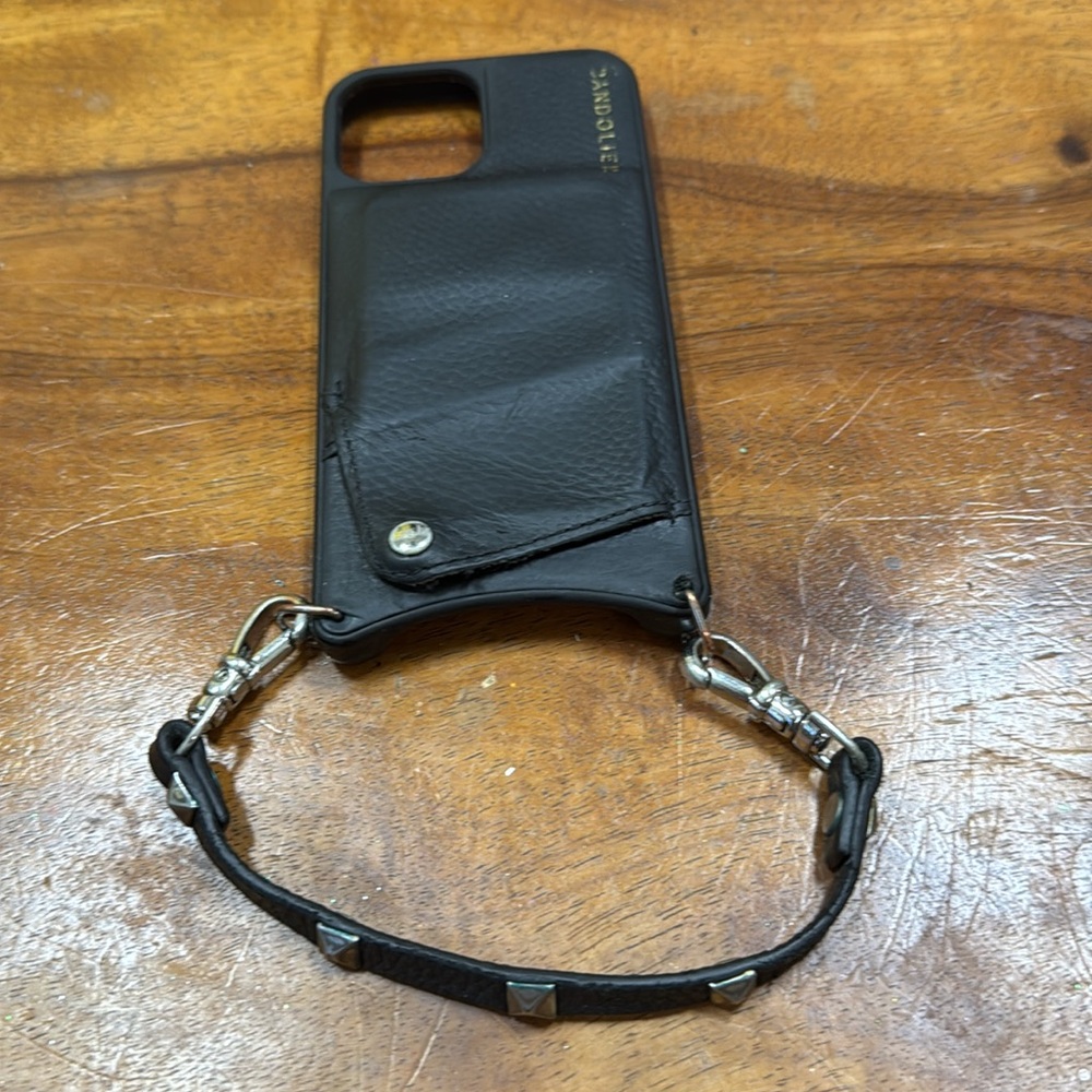 Iphone 12/ 12pro USED phone case